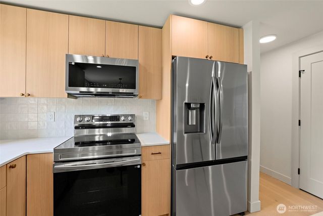 8209 NE 144th Street, Kirkland, WA 98034