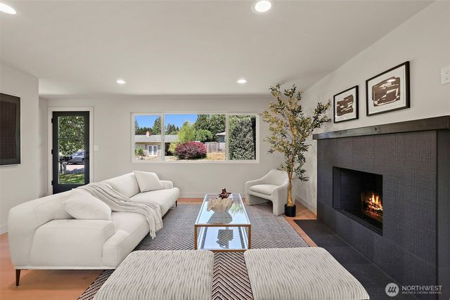 8209 NE 144th Street, Kirkland, WA 98034