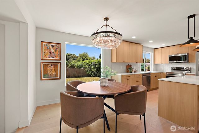 8209 NE 144th Street, Kirkland, WA 98034