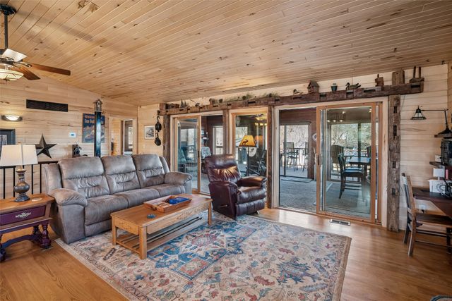 1258 Green Acres Drive, Ellston, IA 50074