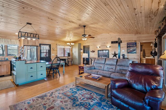 1258 Green Acres Drive, Ellston, IA 50074