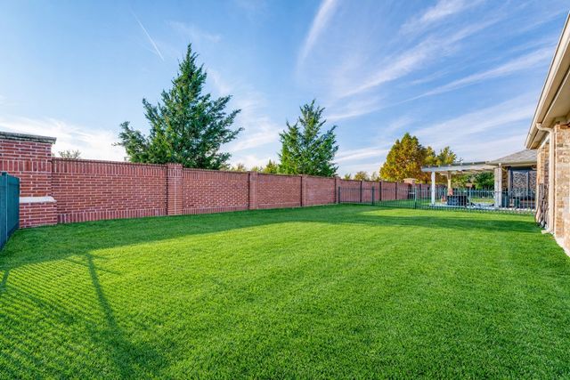 2325 Beachfront Drive, Frisco, TX 75036