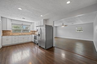 6918 Irvington Boulevard B, Houston, TX 77022