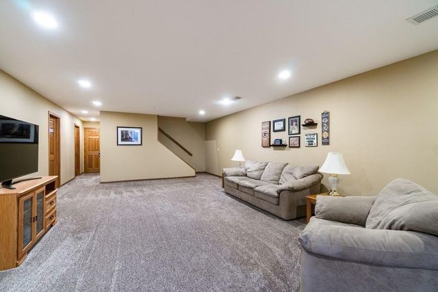 10522 24th Avenue, Eau Claire, WI 54703