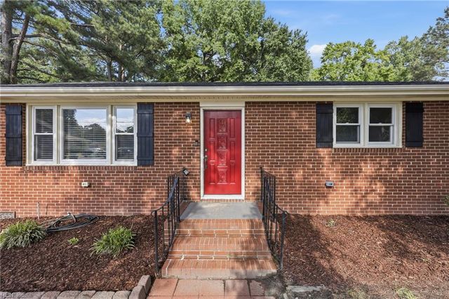 3715 Magnolia DR, Portsmouth, VA 23703