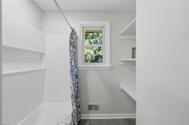 3715 Magnolia DR, Portsmouth, VA 23703