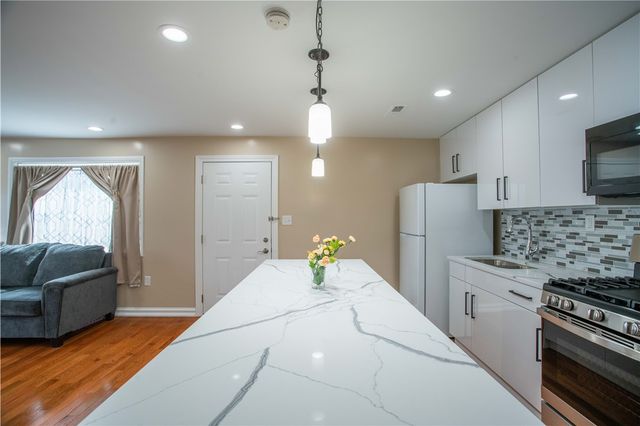 423 16th Avenue, Patterson Twp, PA 15010