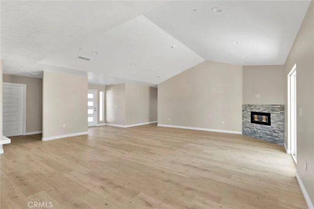 10704 11th Ave., Hesperia, CA 92345