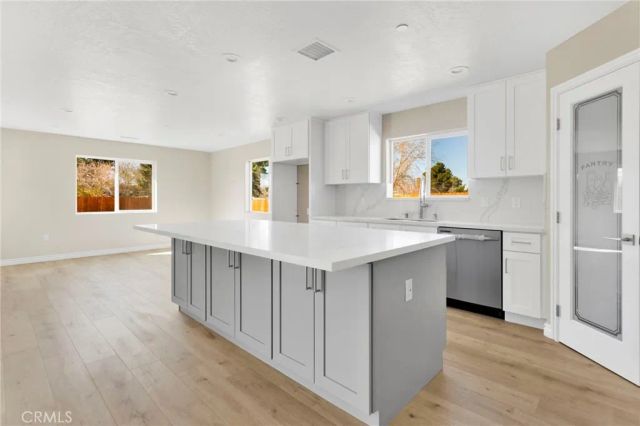 10704 11th Ave., Hesperia, CA 92345