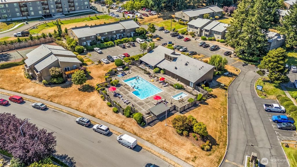 6105 N 16th Street #N203, Tacoma, WA 98406