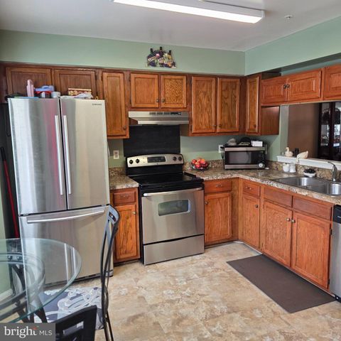8567 RITCHBORO RD, District Heights, MD 20747