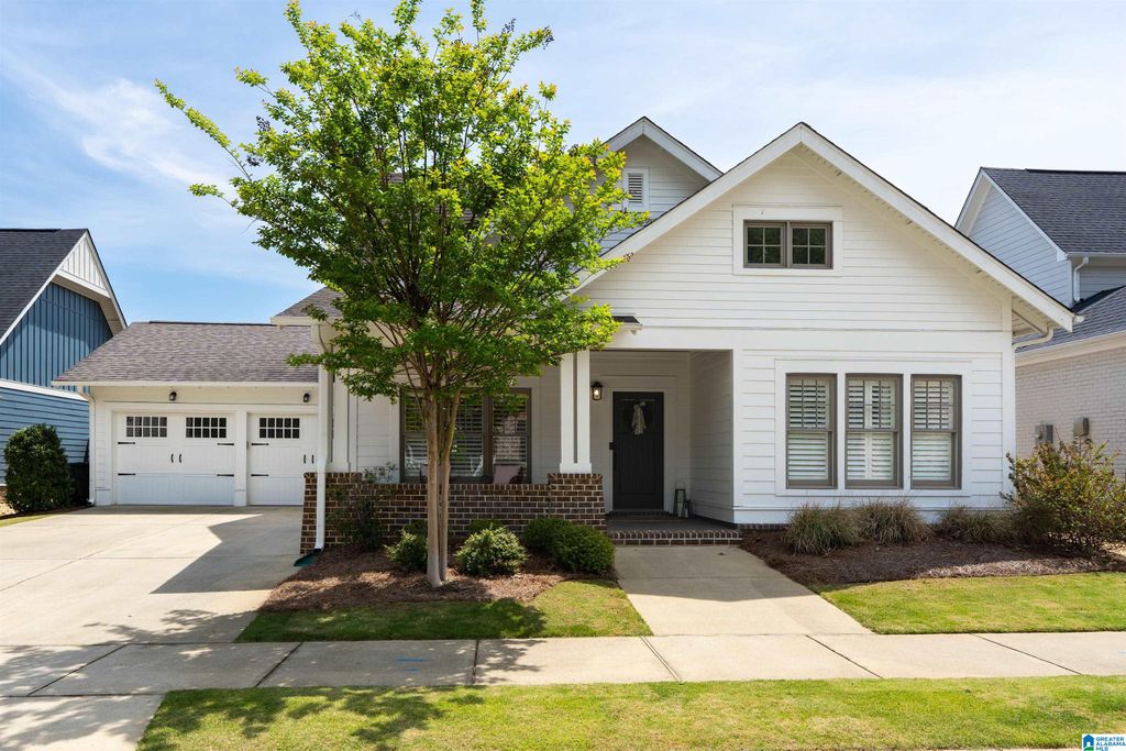 2264 BLACK CREEK CROSSING, Hoover, AL 35244