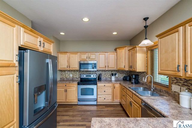 113 Cheetah Lane, Mankato, MN 56001