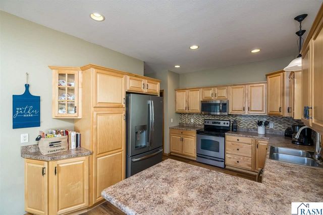 113 Cheetah Lane, Mankato, MN 56001