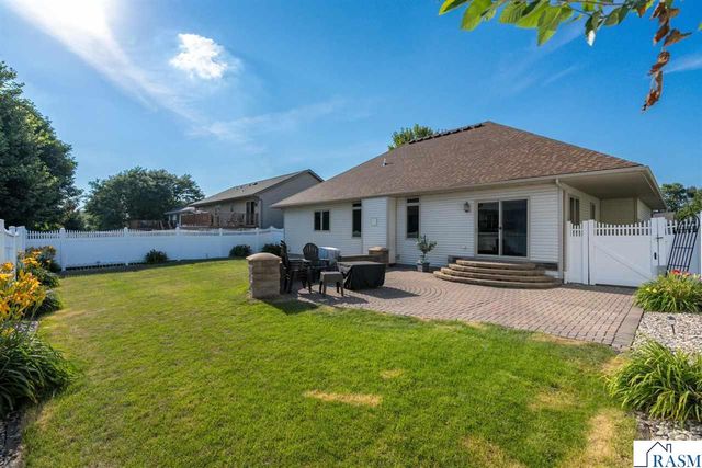 113 Cheetah Lane, Mankato, MN 56001