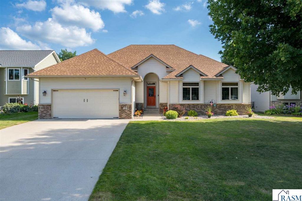 113 Cheetah Lane, Mankato, MN 56001