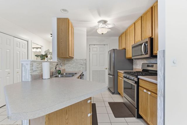 607 Cambridge Court 1b, Munster, IN 46321