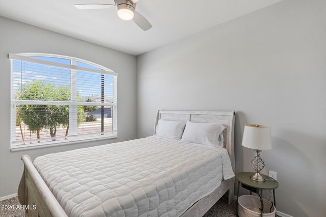 18633 W DESERT HOLLOW Drive, Wittmann, AZ 85361