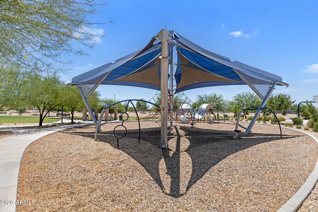 18633 W DESERT HOLLOW Drive, Wittmann, AZ 85361