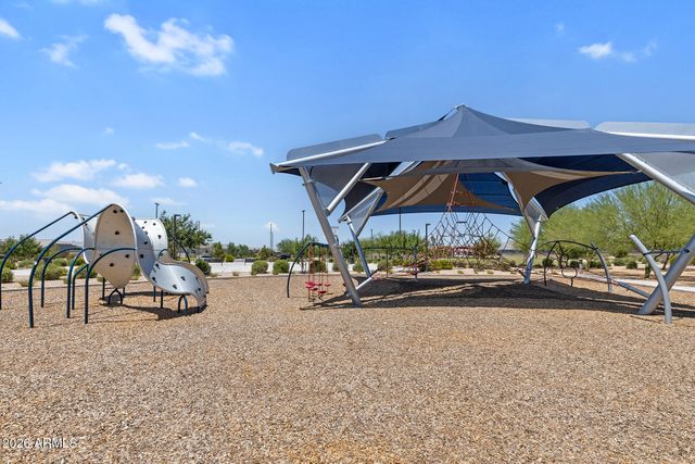 18633 W DESERT HOLLOW Drive, Wittmann, AZ 85361
