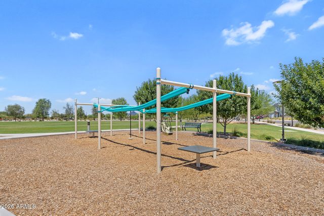 18633 W DESERT HOLLOW Drive, Wittmann, AZ 85361