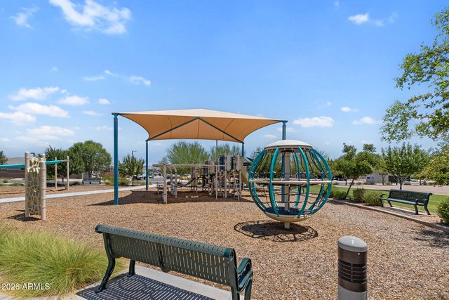 18633 W DESERT HOLLOW Drive, Wittmann, AZ 85361