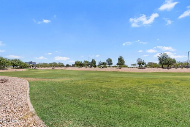 18633 W DESERT HOLLOW Drive, Wittmann, AZ 85361