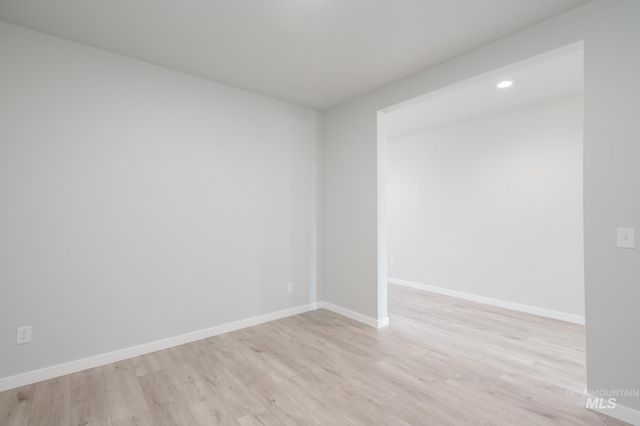 2939 N Schimigadoon Way, Eagle, ID 83616