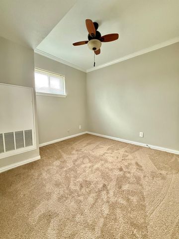 1518 Wirt Road 1, Houston, TX 77055