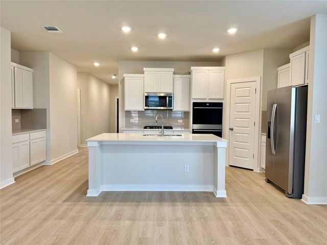 2422 Milo Hazel LN, Round Rock, TX 78665