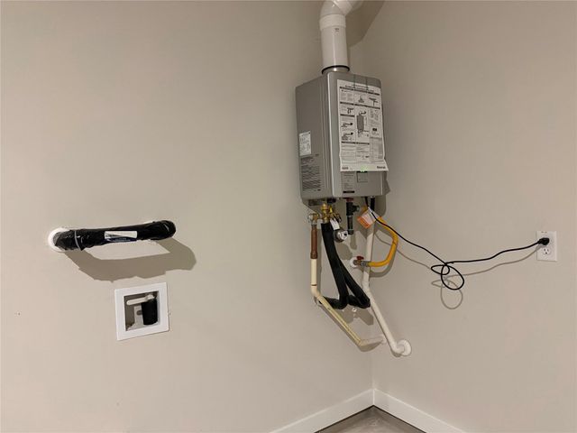 2422 Milo Hazel LN, Round Rock, TX 78665