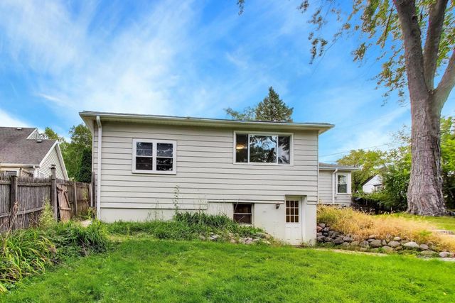 318 S Hale Street, Palatine, IL 60067