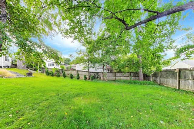 318 S Hale Street, Palatine, IL 60067