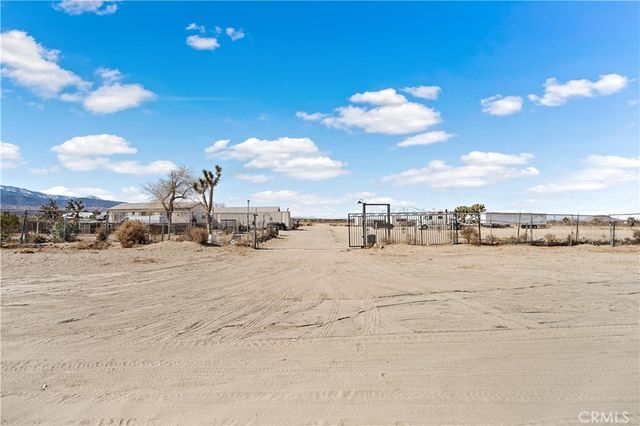 12702 Pine Tree Road, Pinon Hills, CA 92372