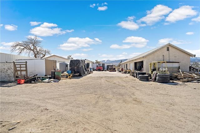 12702 Pine Tree Road, Pinon Hills, CA 92372