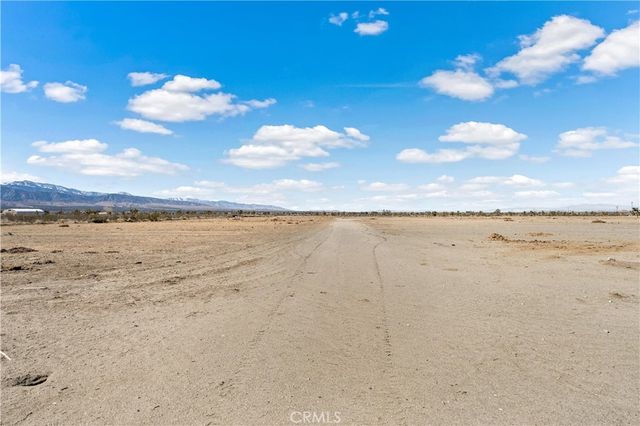 12702 Pine Tree Road, Pinon Hills, CA 92372