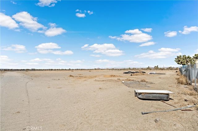 12702 Pine Tree Road, Pinon Hills, CA 92372