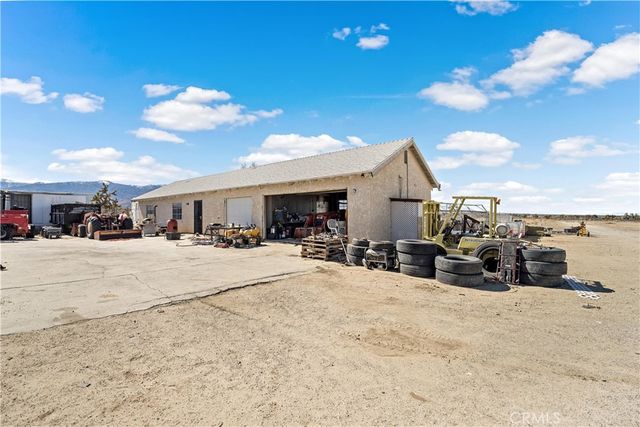 12702 Pine Tree Road, Pinon Hills, CA 92372