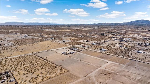 12702 Pine Tree Road, Pinon Hills, CA 92372