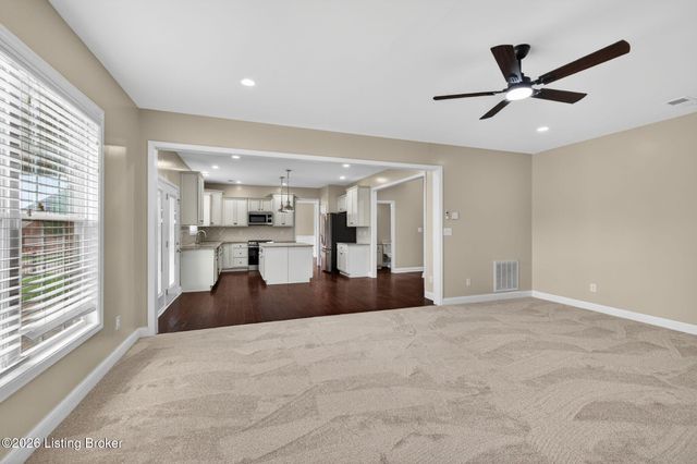 18405 Standwick Dr, Louisville, KY 40245