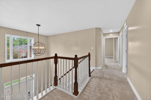 18405 Standwick Dr, Louisville, KY 40245