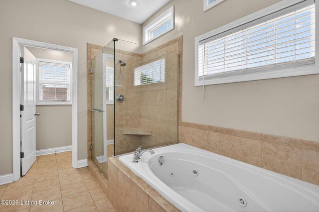 18405 Standwick Dr, Louisville, KY 40245