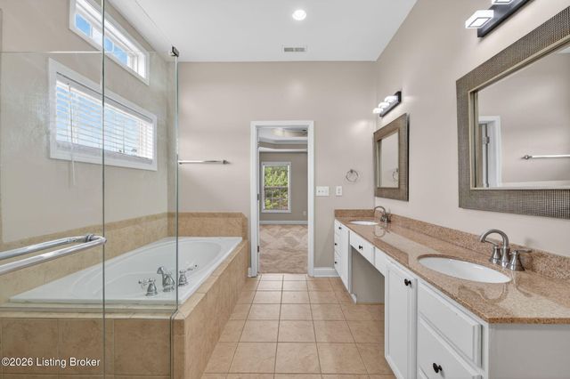 18405 Standwick Dr, Louisville, KY 40245