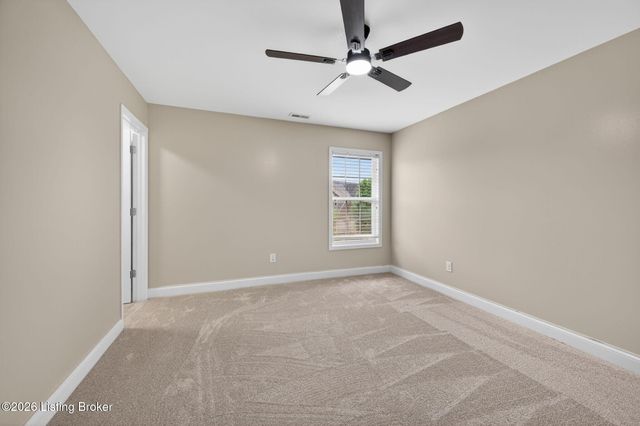 18405 Standwick Dr, Louisville, KY 40245