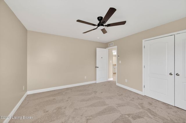 18405 Standwick Dr, Louisville, KY 40245
