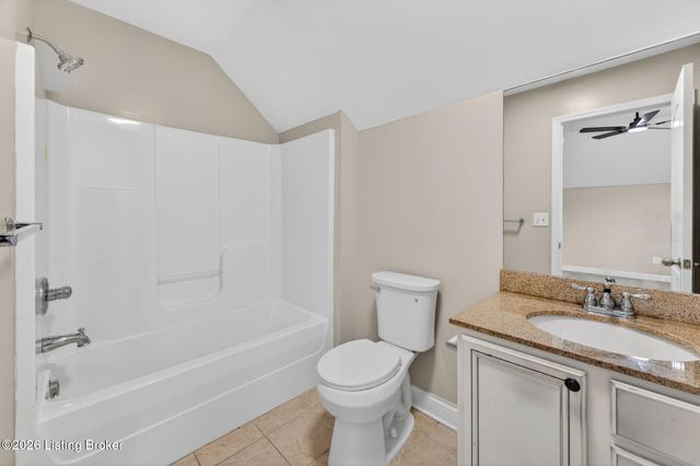18405 Standwick Dr, Louisville, KY 40245