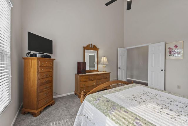 717 Preston Trails Drive, Pickerington, OH 43147