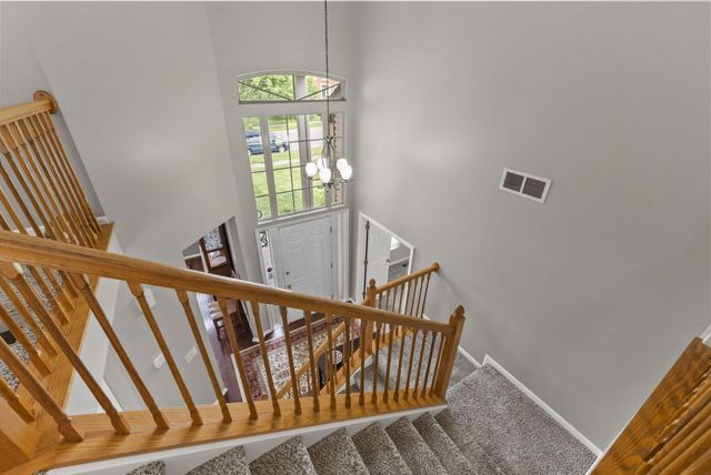 717 Preston Trails Drive, Pickerington, OH 43147