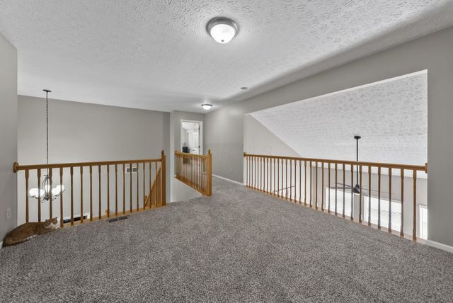 717 Preston Trails Drive, Pickerington, OH 43147