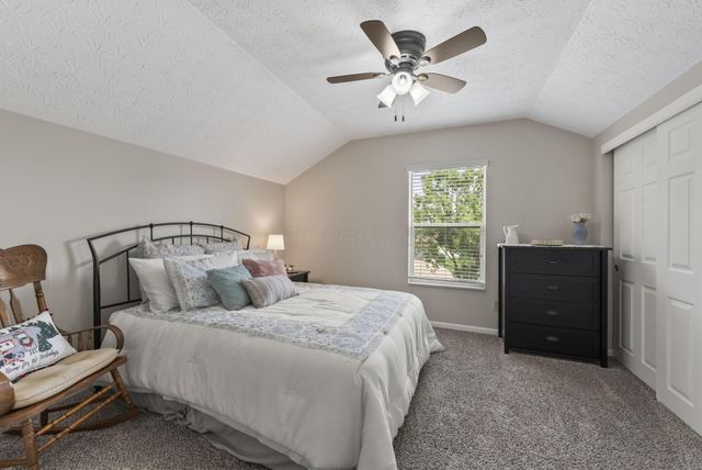 717 Preston Trails Drive, Pickerington, OH 43147